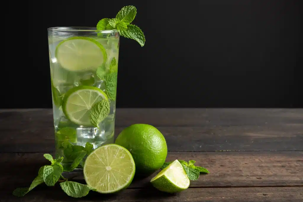 Top 10 Classic Cocktails every Bar should serve