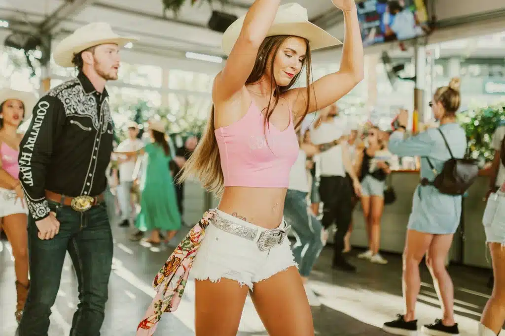 DANCING